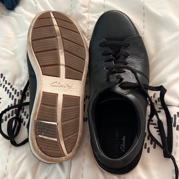 Clarks suede and leather loafers - Picture 2 of 4